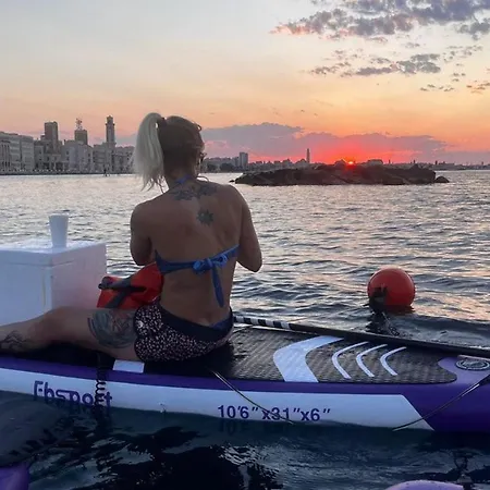 Pranayama Sea View Room- Shared Bathroom Гостевой дом *