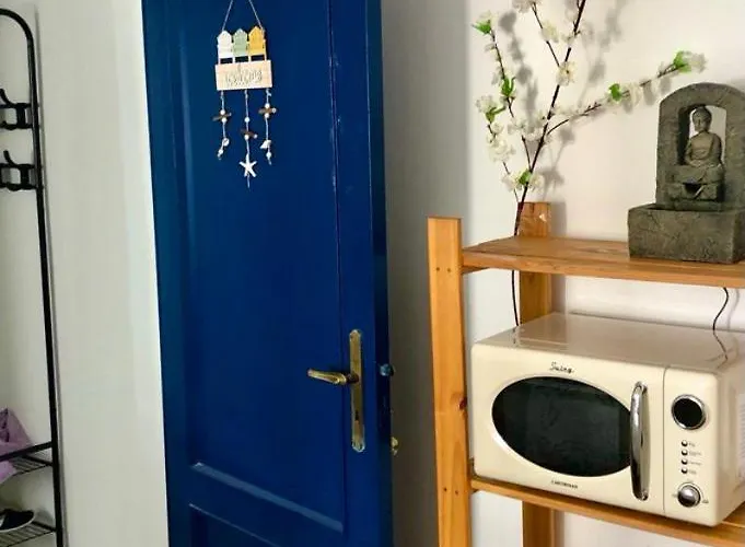 Pranayama Sea View Room- Shared Bathroom * Bari