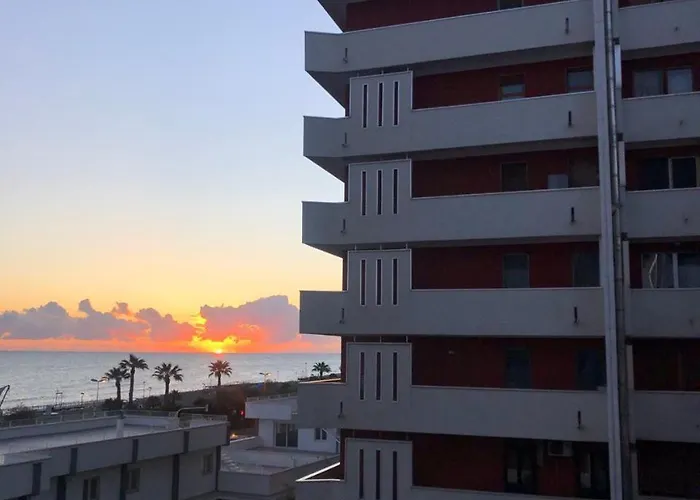 Maison d'hôtes Pranayama Sea View Room- Shared Bathroom *